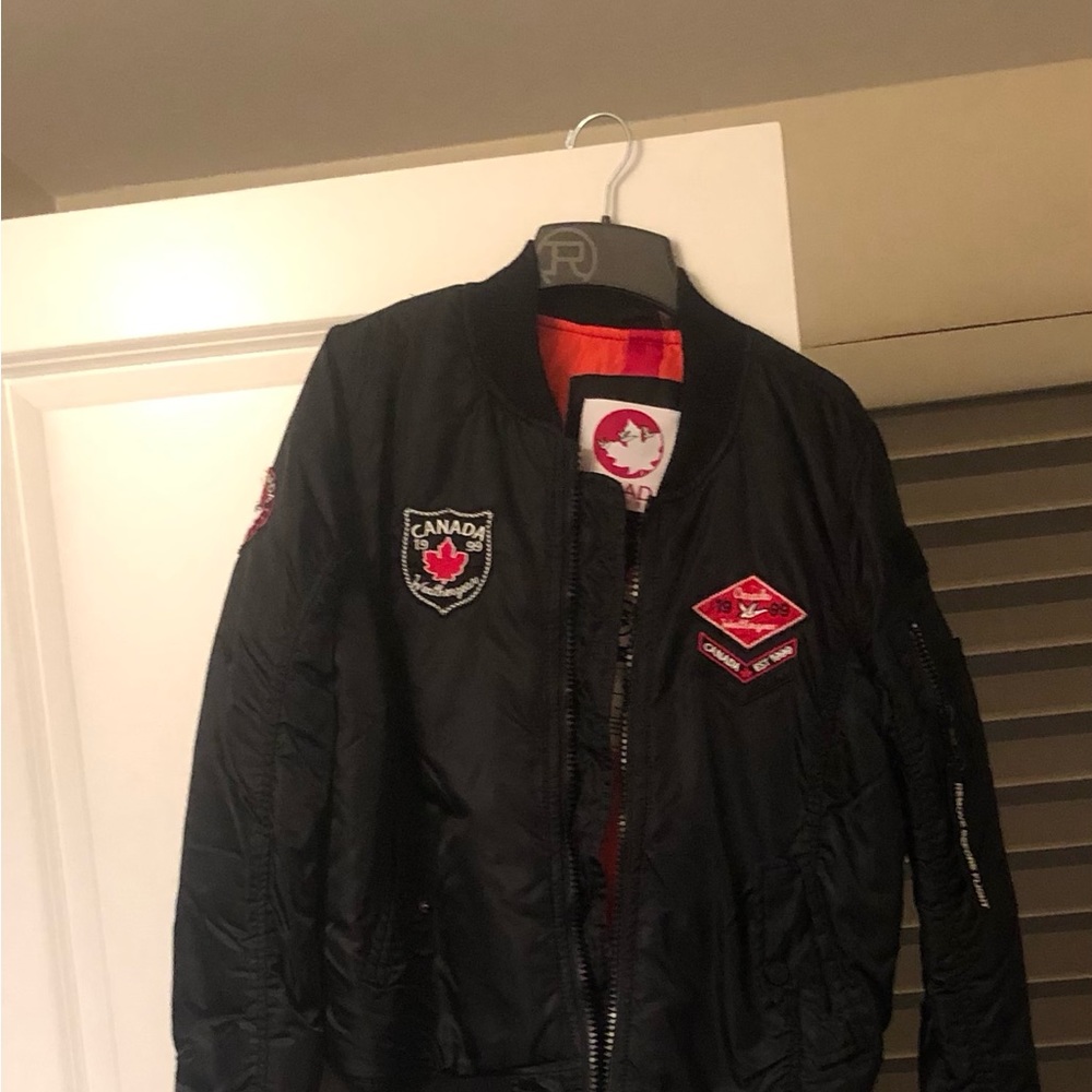 Women’s Canada nylon jacket